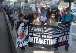 "İnternetimizden uzak durun"