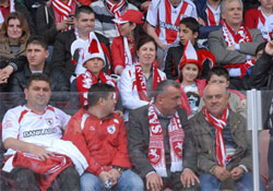 Karataş aileside tribündeydi