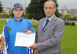 Hayallerini uçuruyorlar