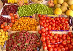 Kaş'ın meyve ve sebzesi İngiltere yolcusu