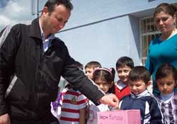 Kumbaralarını engelliler için açtılar