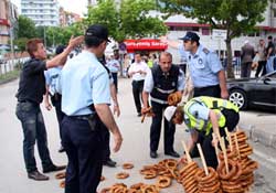 Şehrin göbeğinde zabıta terörü