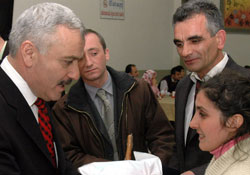 Gazi'den özürlülere coşkulu gece