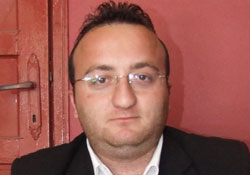 CHP'de Koç depremi