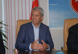 HÜCUM ETMEK EN İYİ SAVUNMADIR