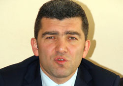 Amazonların değil Türklerin heykelini dikin