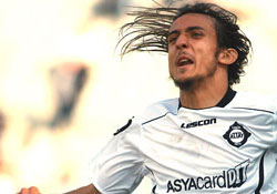 Burak imzaya geliyor