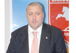 İSTANBUL'DA BÜYÜK ZİRVE