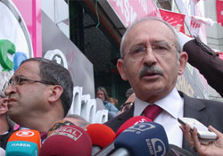 Başbakan'ı ikiyüzlü ilan etti