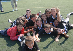 MİNİKLERİN BÜYÜK KAPIŞMASI