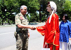 Türkmenistanlı öğrenciden "Urfa" türküsü