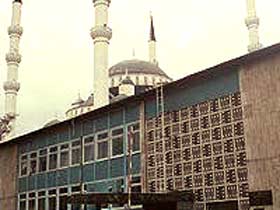 Kur'an kurslarına kapatma