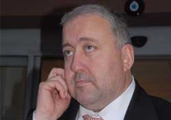 HEDEFİNE ULAŞAN BİR TAKIM OLACAĞIZ