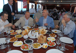 Samsun'u denizden izlediler