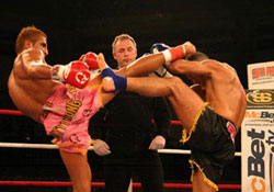 Kick Boks şampiyonası başladı