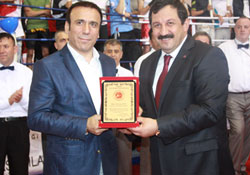 Kick boks şampiyonası başladı
