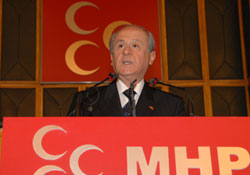 Bahçeli'nin alkışladığı AK Parti'li