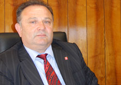 Çiller DP'yi 'Ana' gibi kucaklasın