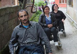 Aile şiddeti kaçırttı