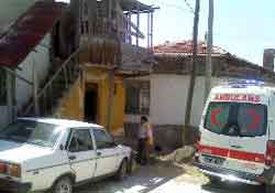 Evinde ölü bulundu