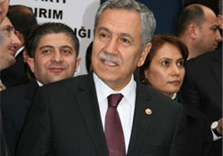 Nijerya gezisini Twitter'dan yorumladı