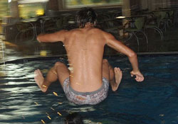 Önce idman sonra havuz