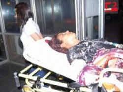 Kızını 15 yerinden bıçakladı