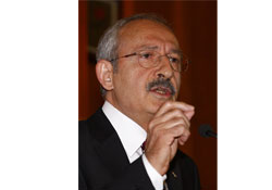 Kılıçdaroğlu, "Terörle polis mi asker mi mücadele etmeli?"