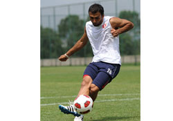 Turgay Karşıyaka'da