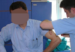 İmamı kene ısırdı