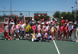 GELECEĞİN YILDIZ RAKETLERİ