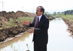 Hizmet = Hayati Tekin