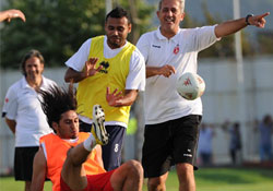 Futbolcuların Rugby keyfi