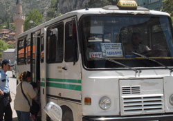 Şehir içi ulaşım zammına tepki