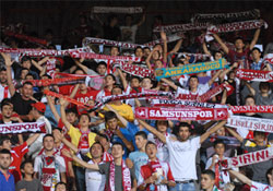 Şirinler farkı açıyor