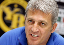 Uyum sorununu atlattı