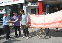 Logosuz çekçekçiler uyarıldı