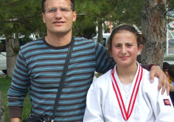 Özge'nin hakem isyanı