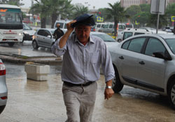 Samsunlular yağmura hazırlıksız yakalandı