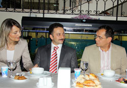 Bu çocuklara el uzatın!