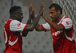 Zenke kendine geliyor