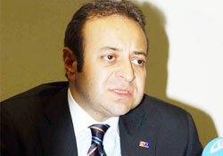 Suriye'ye seyirci kalamayız