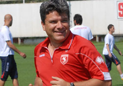 SPORTİF DİREKTÖR TARKAN MI?