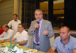 Demirtaş'tan gazetecilere iftar