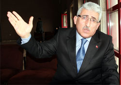 Söyleyecek söz bulamadı!