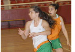 REKABET SEVİNDİRİYOR