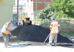 600 ton asfalt döküldü