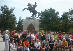 Atatürk'e ziyaretçi akını