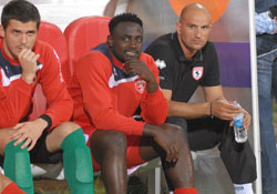 Zenke, alışık olmadığı yerde