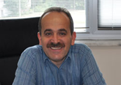 OMÜ öğrencilerini kapıda karşılıyor